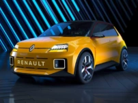 Innovation in the Fast Lane: Renault’s Web3 Merges Automotive History with Digital Future